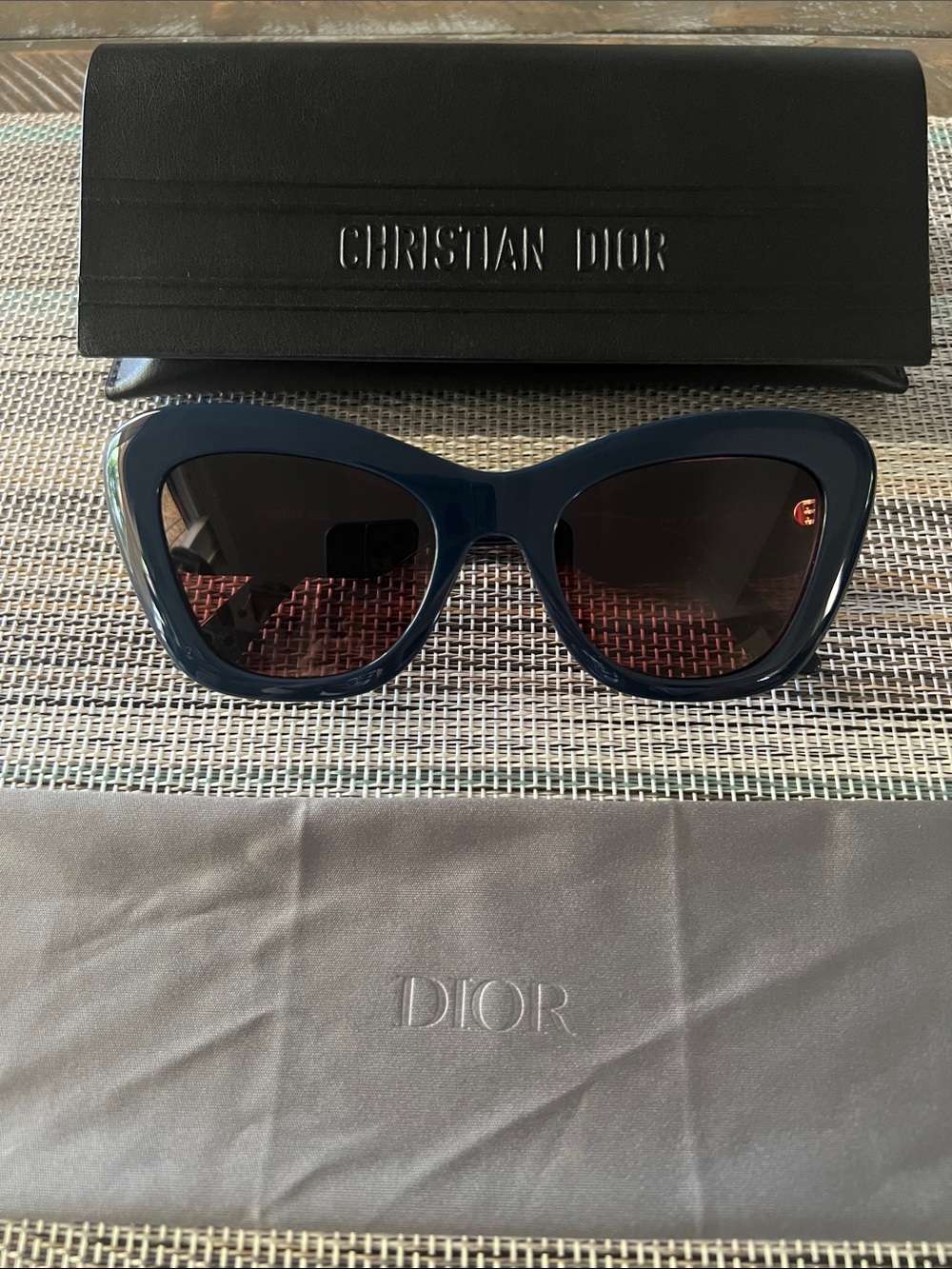 Dior Navy Blue Cat-Eye Sunglasses 💙 - Picture 1 of 11